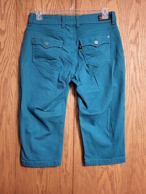 Levi's Teal Jean Capris Size 14